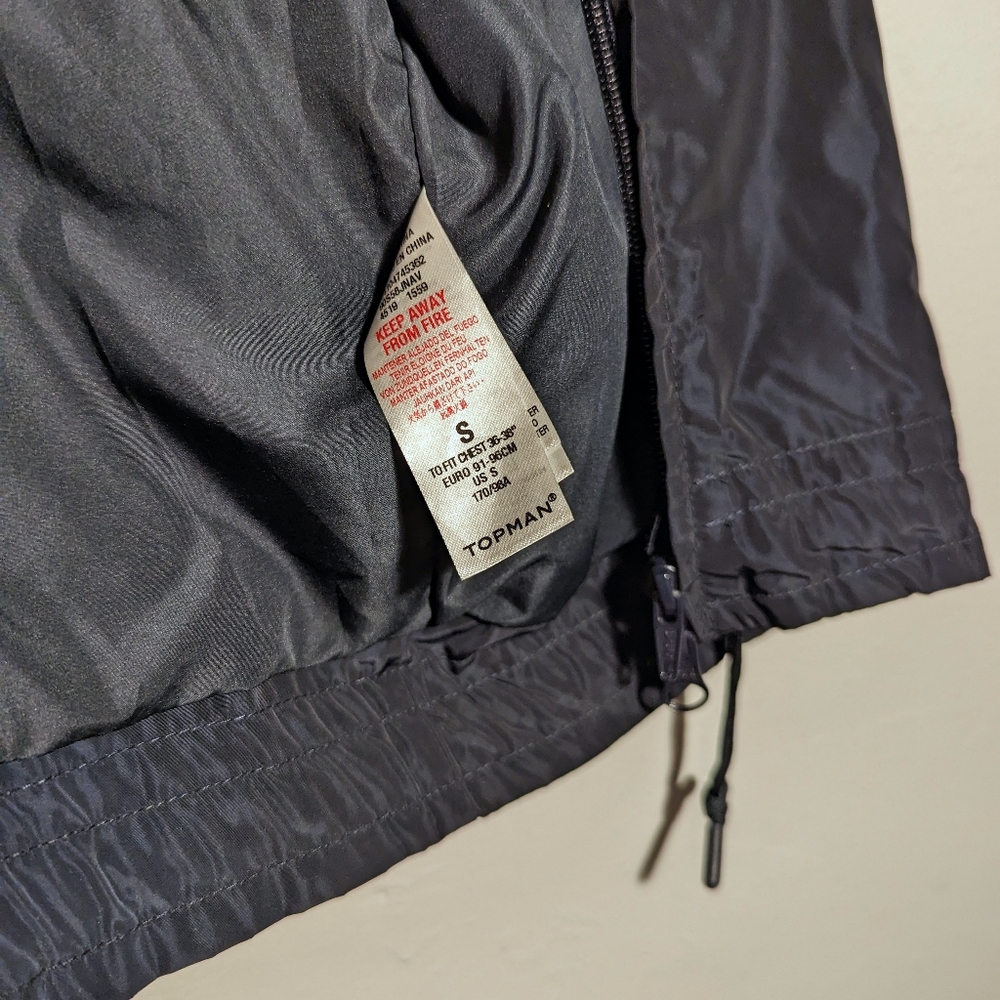 zip up tee - Picture 5 of 7